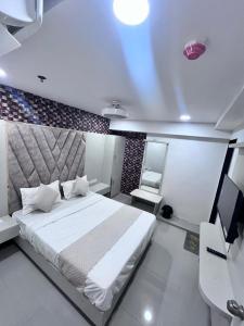 Gallery image of Hotel Grey Sky in Gandhinagar +16 photos