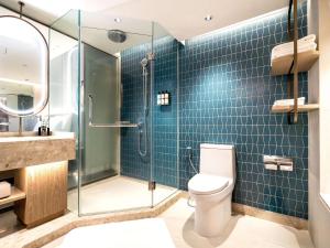 Un baño de Pullman Phuket Karon Beach Resort