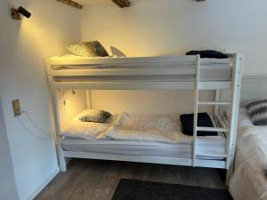 Postel nebo postele na pokoji v ubytování Haus am Seebach Leutasch Weidach