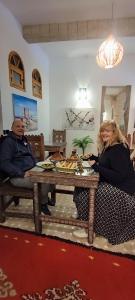 Posezení v ubytování Riad Mogantique-Essaouira