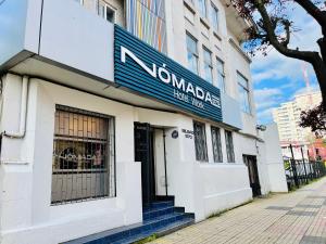 Budova, kde se kapslový hotel nachází