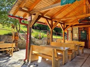 Restaurace v ubytování Penzion Pulčínské Skály