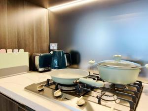 Gallery image of Luxury Poolside 2 bedroom Apt in Olympic park in Sydney