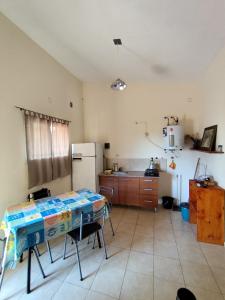 Η κουζίνα ή μικρή κουζίνα στο Cabañas Margus