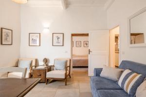 A seating area at Appartamenti Anguria Toscana