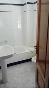 Łazienka w obiekcie Apartamentos Dunamar