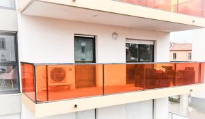 Balkón alebo terasa v ubytovaní Bel appartement climatisé & parking