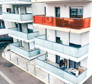 Balkón alebo terasa v ubytovaní Bel appartement climatisé & parking