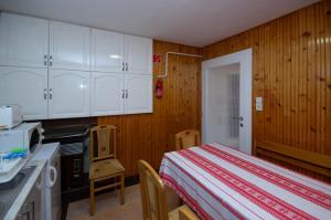 Kuchyňa alebo kuchynka v ubytovaní Amália Apartman