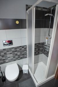 Koupelna v ubytování B&B LAVIKA PEDARA
