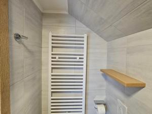 Kúpeľňa v ubytovaní New, cozy retreat, 300 m to ski bus in Schladming Region