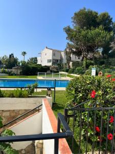 Piscina en o cerca de "La Cala de Mijas Bright Apartment with Sea Views Near the Beach"