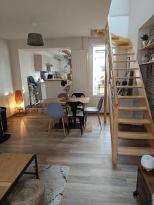 Zdjęcie z galerii obiektu Le Cocon des Hortillonnages d'Amiens w mieście Camon