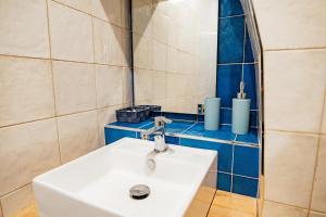 Ένα μπάνιο στο Avita Mare