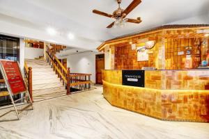 Fotografie z fotogalerie ubytování Super Townhouse Rajbagh Formerly Hotel Modern v destinaci Šrínagar