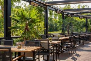 Zahrada ubytování Corendon Amsterdam Schiphol Airport, a Tribute Portfolio Hotel