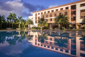 Bazén v ubytování AC Hotel by Marriott Punta Cana nebo v jeho okolí