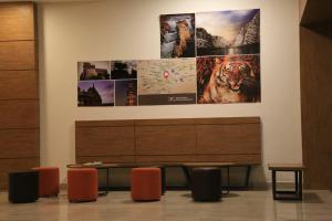 Posezení v ubytování Max Hotels Jabalpur
