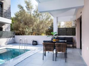 Bazén v ubytování Aqua Bliss nebo v jeho okolí + 10 fotografií