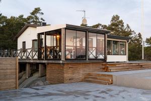 Billede fra billedgalleriet på Oceanfront Retreat Heated Pool, Sauna, Jacuzzi i Stavsnäs