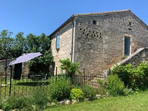 حديقة خارج Gîte de charme champêtre