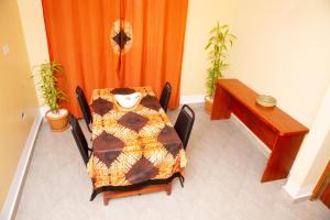 Area soggiorno di Kirungi Vacation Homes