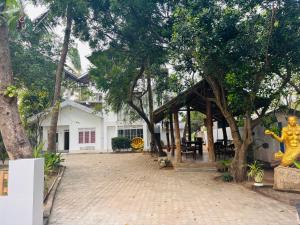 Giardino di The Beach House , Nilaveli , Trincomalee