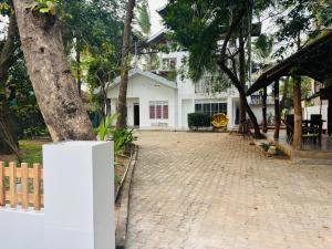 Giardino di The Beach House , Nilaveli , Trincomalee