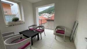 Nespecifikovaný výhled na hory nebo výhled na hory při pohledu z bed and breakfast
