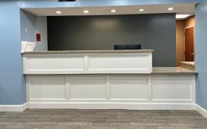 منطقة الاستقبال أو اللوبي في Tahlequah Inn