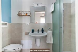 Koupelna v ubytování Casa Fiorita Apartment & Free Parking - Lecce Selection + 31 fotografií