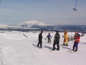 Lyžování v prázdninového domu nebo okolí