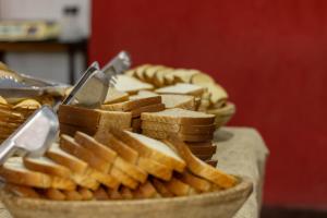 Comida no hotel ou em algum lugar perto