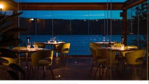 Restaurace v ubytování Hotel La Culla Del Lago