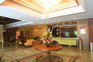 Hall o reception di Ramee Guestline Hotel