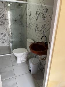 Koupelna v ubytování Casa Aconchegante em Barreirinhas com piscina