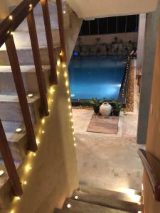 Bazén v ubytování Home away from home , secured home stay for women in Colombo suburbs Gated resident, five star facility, Opal residencies Malabe , Colombo nebo v jeho okolí