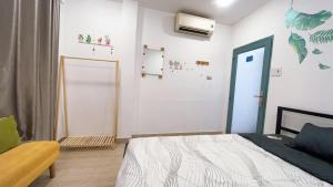 Postel nebo postele na pokoji v ubytování JOY HOSTEL