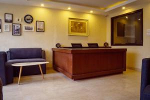Area soggiorno di The Bunkk Inn Hotel & Restaurant