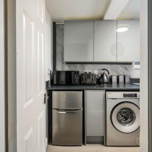 Gambar di galeri bagi Sheena's 1 bed Home in Leeds di Meanwood +12 gambar