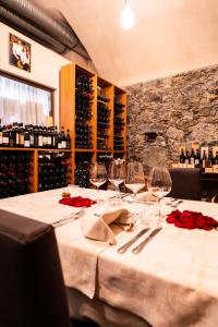 Nápoje v ubytování Wine Hotel Ristorante San Carlo - Boutique Hotel & SPA
