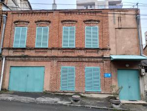 Hoone, kus hostel asub