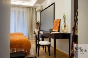 Voodi või voodid majutusasutuse Su Man Designer River View Hotel宿漫设计师江景酒店重庆洪崖洞店 toas