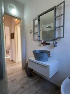 Bilik mandi di La petite maison de campagne