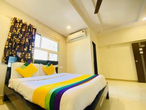 Foto Ahmedabadis asuva majutusasutuse Hotel Aakash Navrangpura galeriist