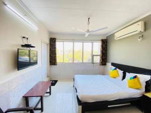 Foto Ahmedabadis asuva majutusasutuse Hotel Aakash Navrangpura galeriist
