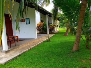 Zahrada ubytování Hideaway Homestay Habarana