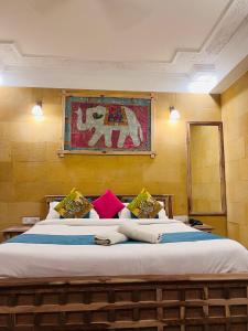 En eller flere senger på et rom på Garh Villa Jaisalmer