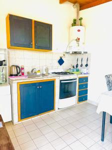 Η κουζίνα ή μικρή κουζίνα στο Apartment Los Nogales II