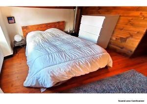 Postel nebo postele na pokoji v ubytování Maison QUÉRIGUT